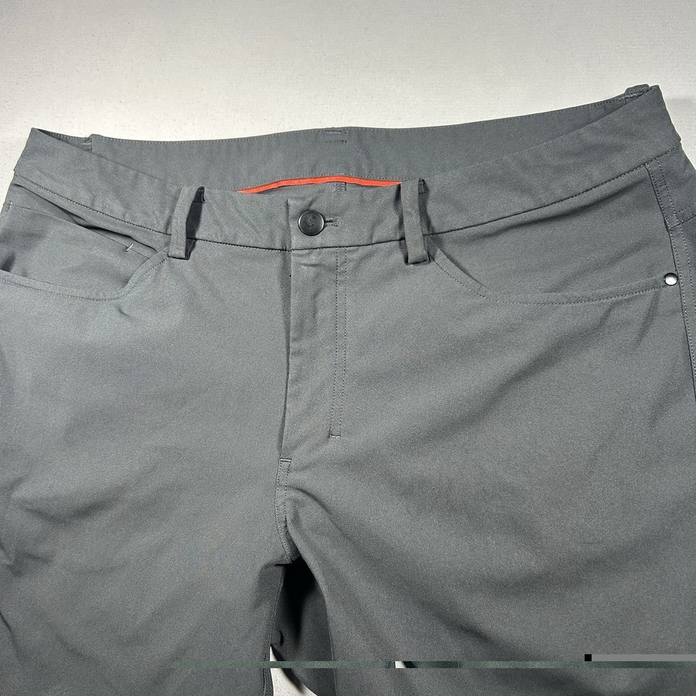 Lululemon Commission Mens 34x31 Gray Slim Fit Chino Pants LM5AEYS